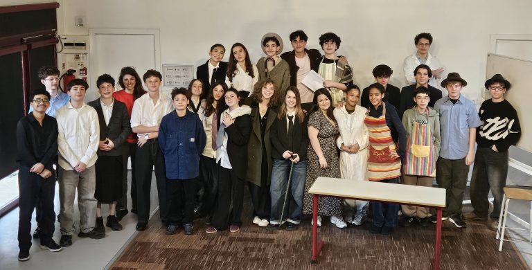 Le rideau se lève sur les 3e